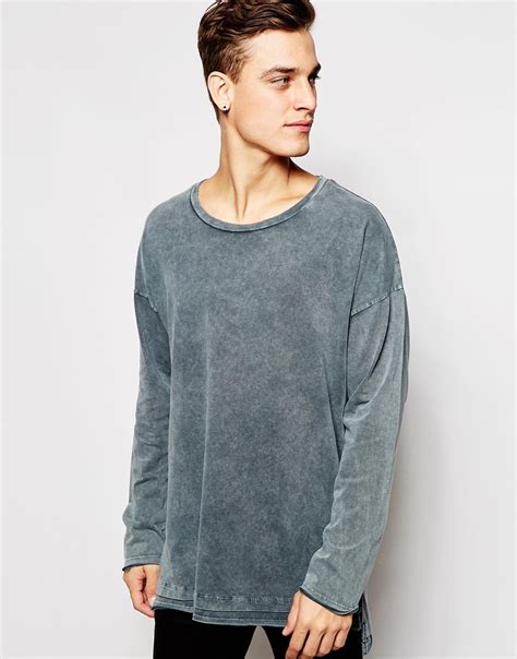 oversize long sleeve t shirt.